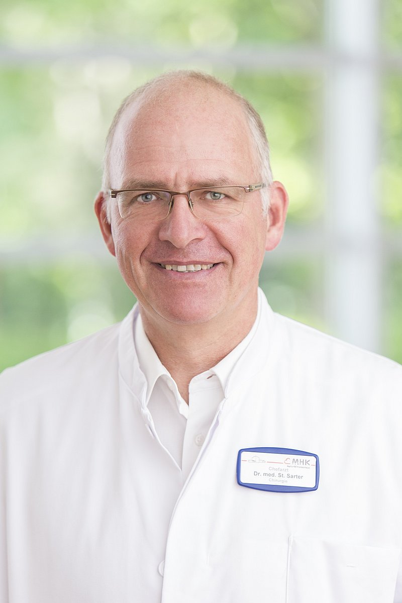 Porträtbild von Herrn Dr. Sarter, Chefarzt der Chirurgie am MHK Bergheim