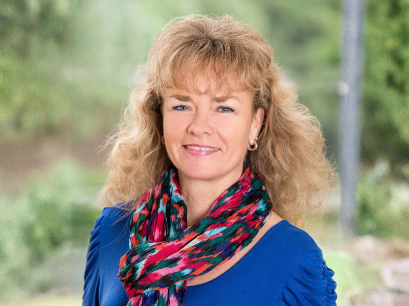 Porträtfoto von Frau Reis, Sekretärin am MHK Bergheim